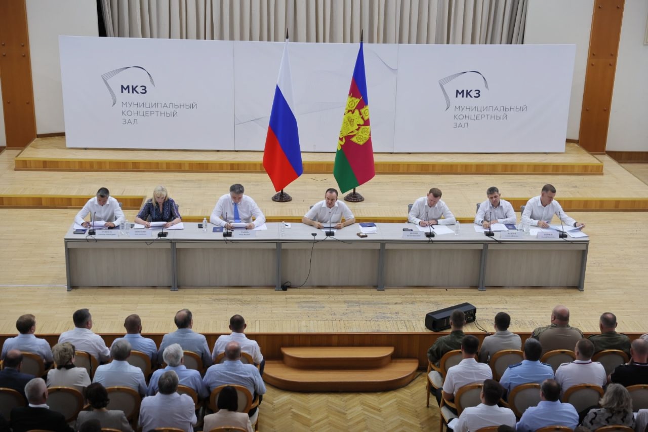 Сегодня принял участие во встрече губернатора Кубани Вениамина Ивановича Кондратьева с…